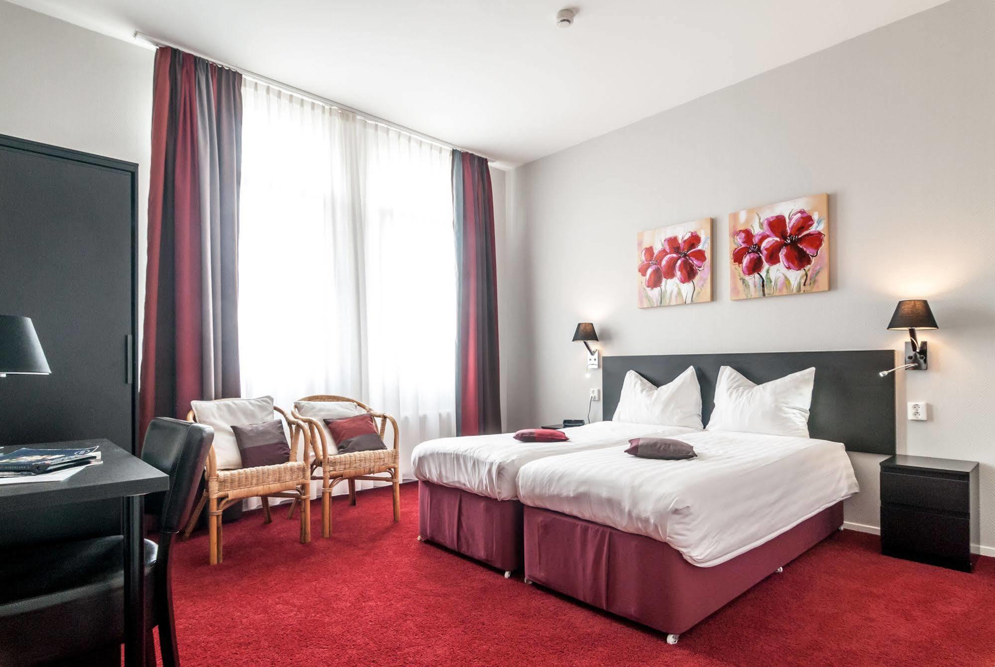 Stadshotel 우트마숨 외부 사진